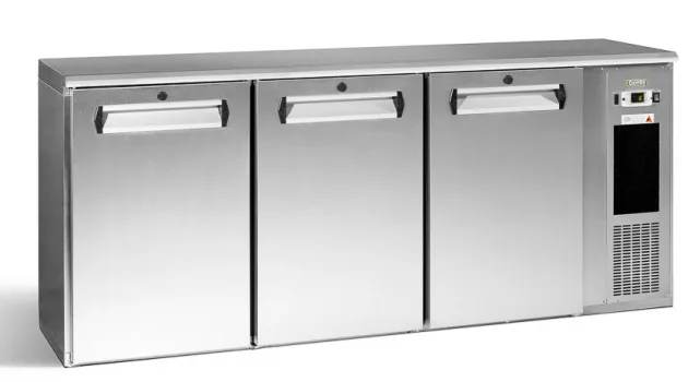 Gamko E3/222MUCS84 Solid Triple Door Stainless Steel Undercounter Bottle Cooler, 531 x 33 Centiliters